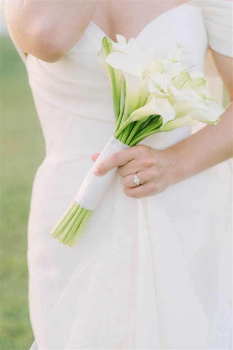 Classic Bridal Portraits At Montgomery Wedding Venue The Farmhouse