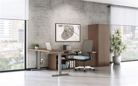 Adjustable Height Desks | HON Office Furniture