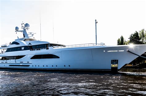 Feadship W Superyacht Features Photos Specifications Itboat