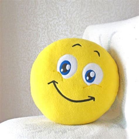 2X 41Cm Emoji Smiley Emoticon Yellow Round Velvet Innocent Smiley