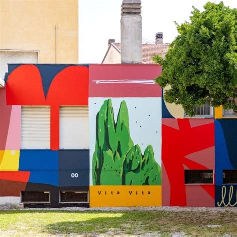 MURALES ALLA SCUOLA DANTE ALIGHIERI I GENITORI QUANDO I LAVORI