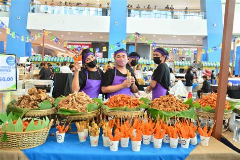 Foodies are lining up to see Donnie Brusco at the food festival 21