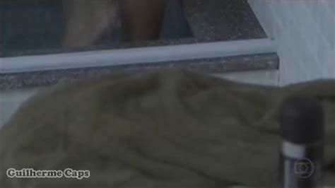 Ellen Rocche Nude Pics Page