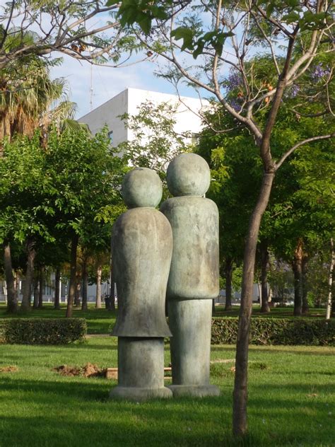 La Belleza Y El Tiempo De Paseo Por El Campus I