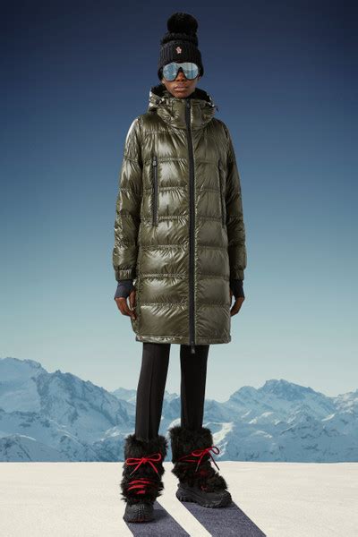 Piumino Lungo Rochelair Verde Scuro Piumini Lunghi Donna Moncler It