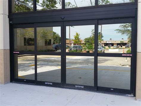 Commercial Doors | STANLEY Access Technologies