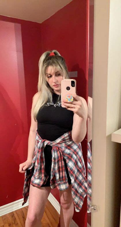 Best Hot Lucyblanc OnlyFans Accounts FansMetrics