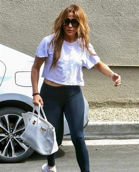 Behind The Glamour Paparazzi Capture Jennifer Lopez In Candid