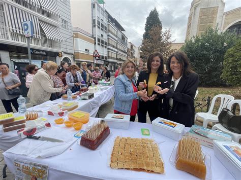 Inaugurada La XXI Cata Del Membrillo De Puente Genil Con El Taller