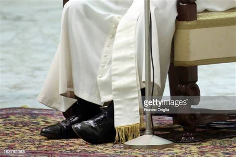 Pope Francis Shoes Photos and Premium High Res Pictures - Getty Images