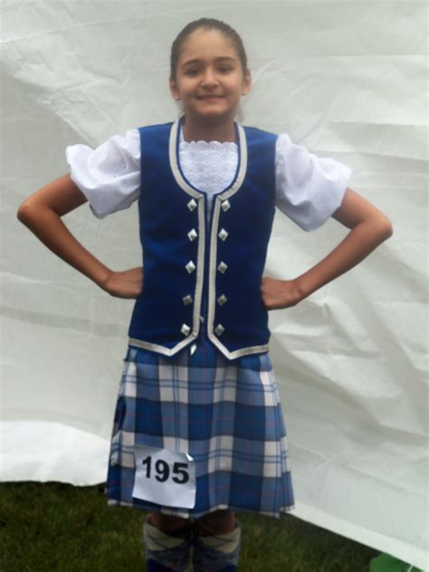 Highland dance competition Scottish Clothing, Highland Dance, Dancing ...