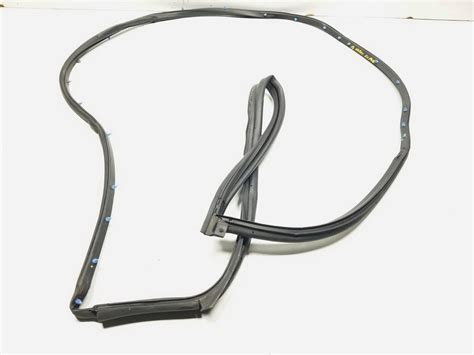 Used 2012 2016 Dodge Grand Caravan Front Door Weatherstrip Seal Pass Side Right Oem For Sale