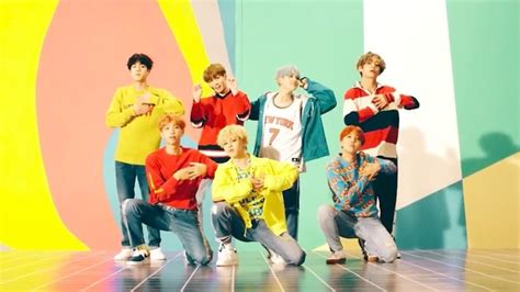 BTS S DNA Becomes Fastest K Pop Group MV To Hit 10 Million Views Soompi