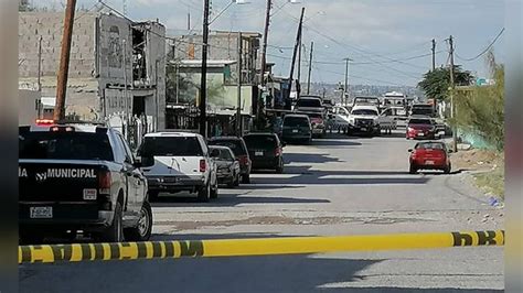 De Terror Crimen Organizado Deja Cuerpo Humano Suspendido De Un Puente