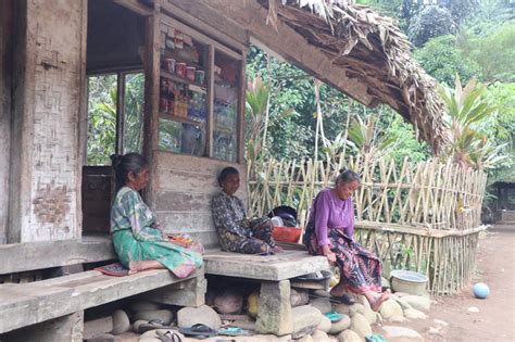 Parade Foto Desa Adat Kampung Naga Tasikmalaya Tanpa Listrik Dan