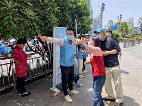 打浦桥街道：当接种车邂逅日月光，“针”不错！澎湃号·政务澎湃新闻 The Paper