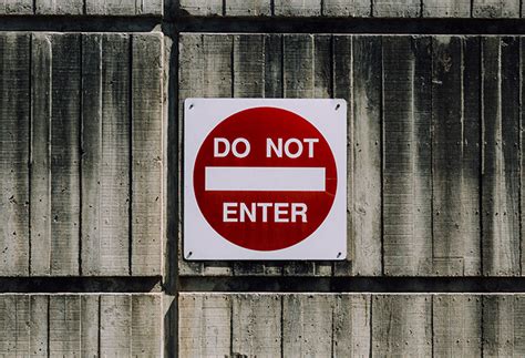 The Biggest Red Flags In Lesbian Dating