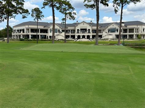 Lakeside Country Club | Golf Courses | GolfDigest.com