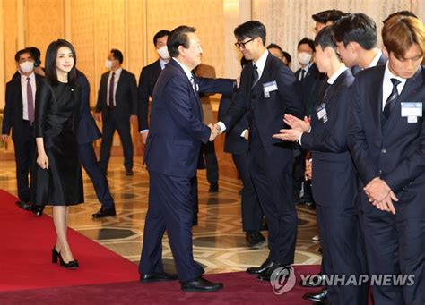 청와대 영빈관에서 열린 축구 국가대표팀 환영 만찬 스퀘어 카테고리