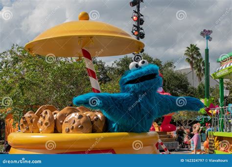 Cookie Monster in Sesame Street Party Parade at Seaworld 6. Editorial ...