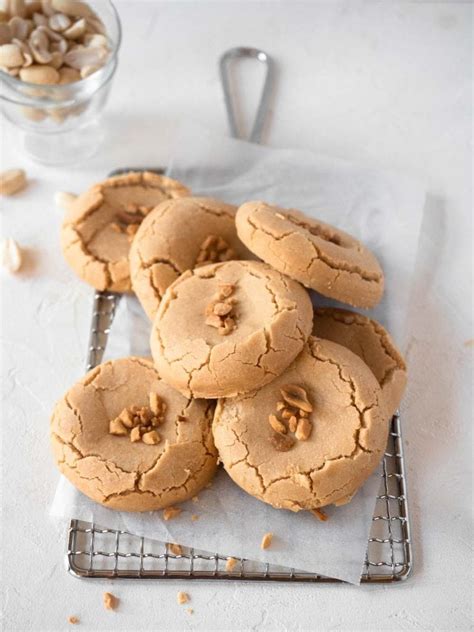 Peanut Butter Mochi Cookies - Catherine Zhang