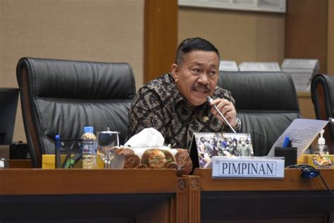 Anggota Dpr Angkat Bicara Terkait Aturan Pembelian Lpg Kg Menggunakan