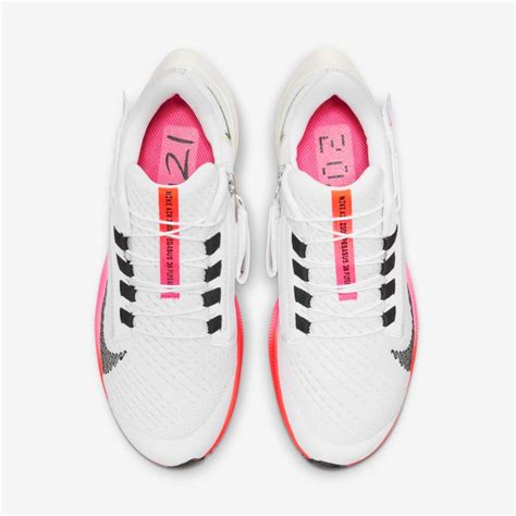 Oferta de Tênis Nike Air Zoom Pegasus 38 FlyEase Feminino Nike Just