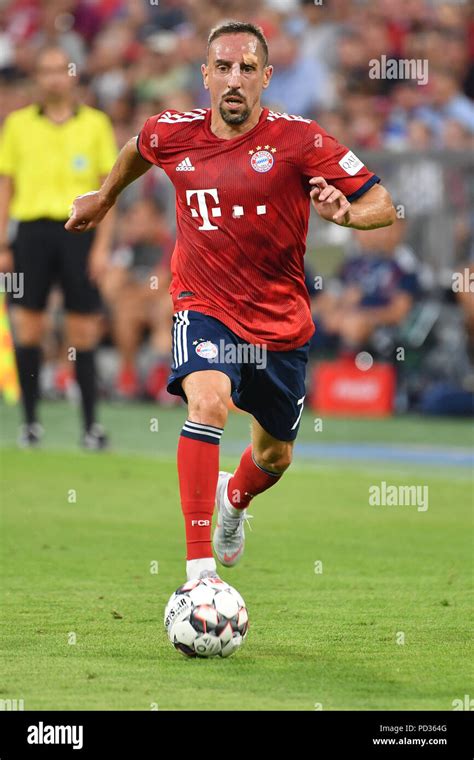 Franck RIBERY (FC Bayern Munich), Action, Single Action, Frame, Cut Out ...