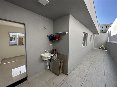 Casa térrea dentro de condomínio a 5 minutos do centro Imobiliária