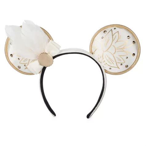 We Re Swooning Over Disney S New Princess Tiana Ears Allears