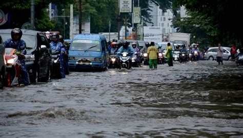 Sampah Sebabkan Banjir Pemerintah Kota Malang Gerak Cepat Times