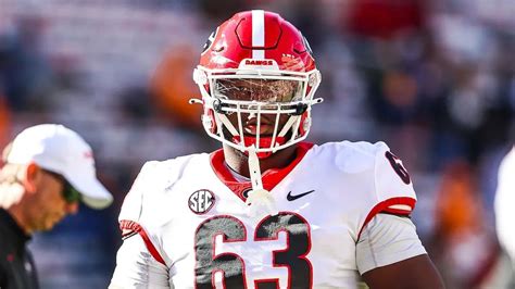 Nfl Draft Profile Sedrick Van Pran Offensive Lineman Georgia