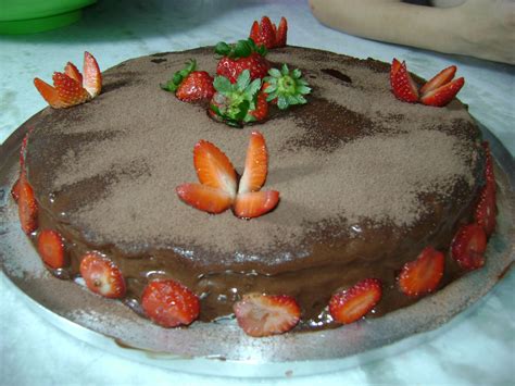 Bolo Trufado De Morango Tortas E Bolos Receita De Bolo Receitas Gshow