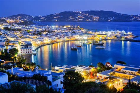 The Best Greek Islands for Nightlife: Where to Go