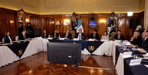 El equipo de transición del Gobierno de Guatemala coordina el traspaso