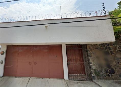 CASA EN REMATE HIPOTECARIO COL Burgos Cuernavaca 62584 Tres De Mayo