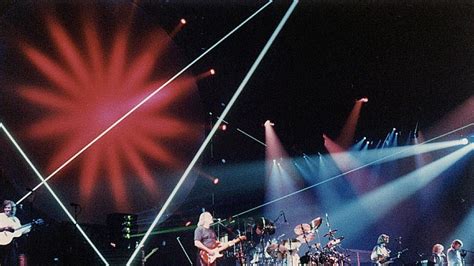 Pink Floyd lanza un nuevo tema tras 28 años para apoyar al pueblo ucraniano