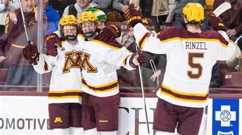 Minnesota Mens Ice Hockey Continues Its Surge In This Weeks Latest