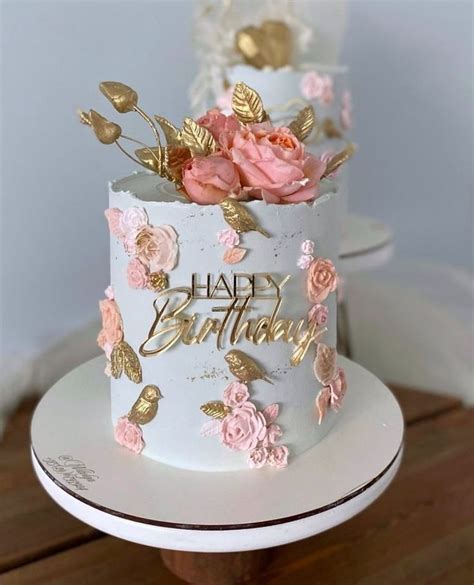 Bolos Decorados Femininos Super F Ceis De Fazer Modern Birthday Cakes