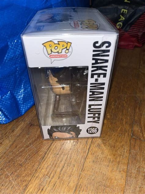 Funko Pop One Piece Snake Man Luffy With Protector