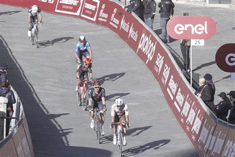 “strade Bianche” Siena Torna Al Centro Del Mondo Del Ciclismo Siena News