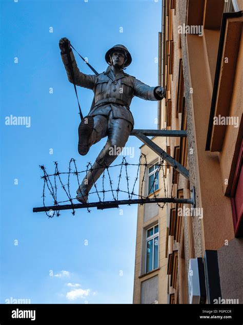 East German Border High Resolution Stock Photography And Images Alamy