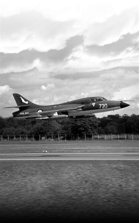 The Hawker Hunter A Classic Fighter Jet That Defied Time Avi 8