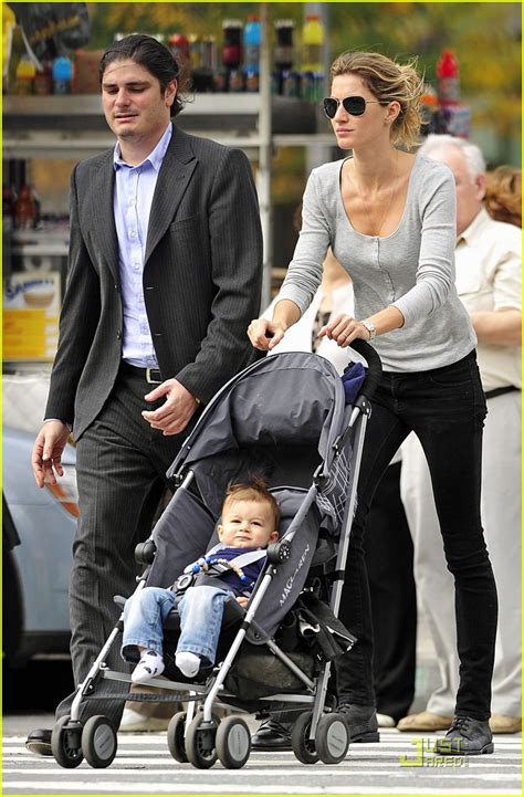 Gisele Bundchen And Baby Benjamin Central Park Pair Photo 2491505