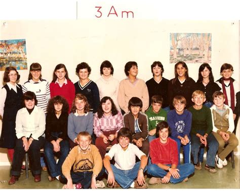 Photo de classe 3éme AM de 1979 Collège Copains d avant