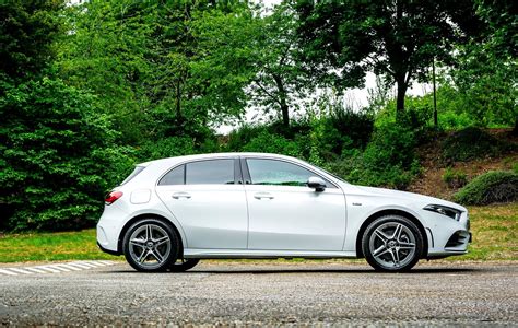 Mercedes Benz A Class Specs Features Models And Faqs Cinch