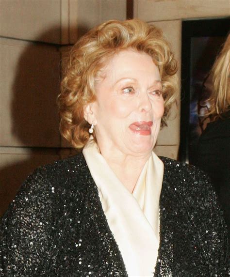 Actor De 24 Confirma Muerte De Su Madre La Actriz Shirley Douglas