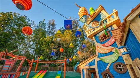 Goofy’s How-to-Play Yard | Disneyland Resort