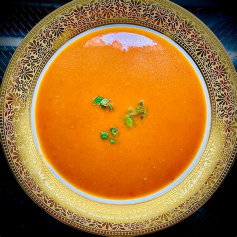 TOMATEN SPITZPAPRIKA SUPPE Mit Chili Und Kokosmilch Clifford Bay Meersalz