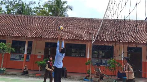 Pertandingan Bola Voli Bikini Bottom Vs Pluto Universe Turnament